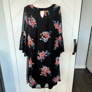 Lily Star Black Floral Shift Dress